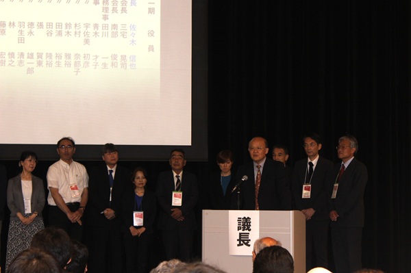 再任の挨拶を行う佐々木信也JAST第71期会長　bmt　ベアリング＆モーション・テック