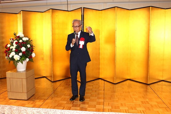 第46回工作機械技術振興賞贈賞式 挨拶する武沢氏 bmt ベアリング&モーション・テック
