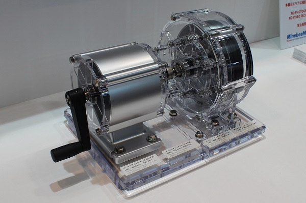 人とくるまのテクノロジー展2025　ミネベアミツミ「電動コンプレッサ―用ボールベアリング・リテーナリング」　bmt ベアリング＆モーション・テック