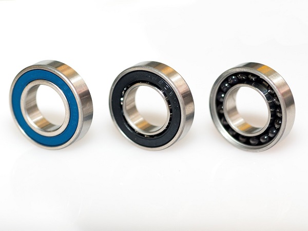 ブレイブラ　7902サイズのアンギュラADB　bmt ベアリング＆モーション・テック