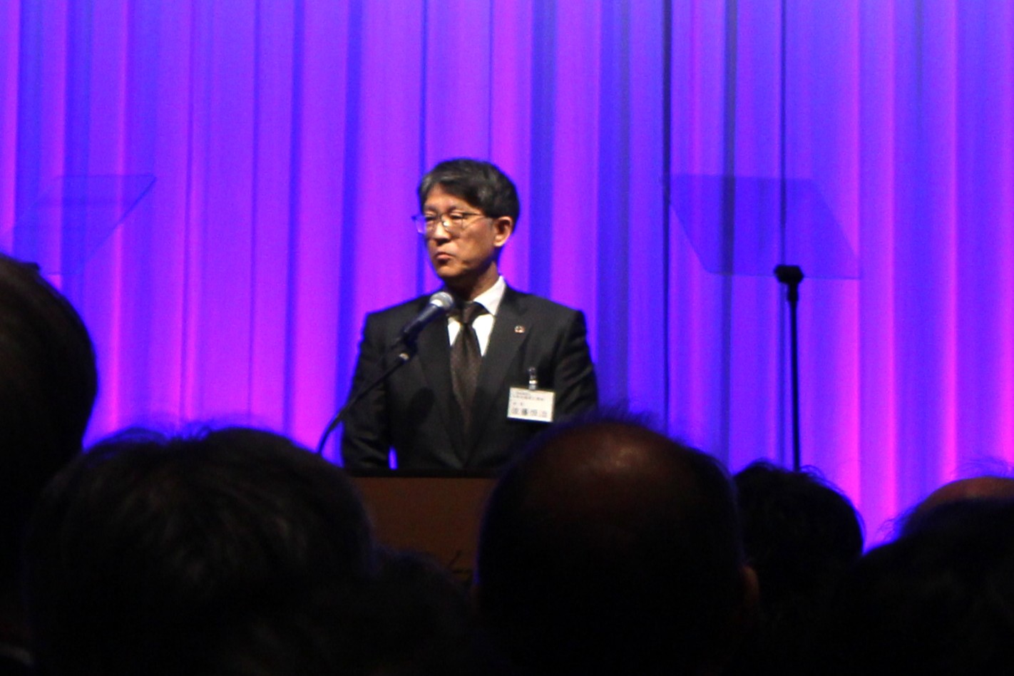 2026年 自動車5団体賀詞交歓会　挨拶する佐藤恒治・自工会新会長　bmt　ベアリング＆モーション・テック