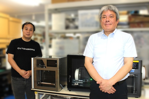 大塚化学とグーテンベルク ロボットへの展開 写真右から、稲田氏、山口氏 bmt ベアリング&モーション・テック