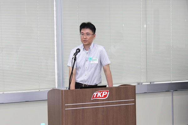 9/26　DLC・ダイヤ膜講演会　講演する村澤氏　mst　表面改質